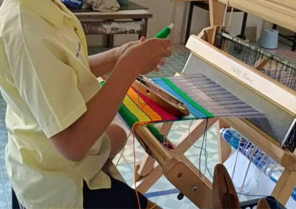 Heartist กระเป๋าทอ the gallery