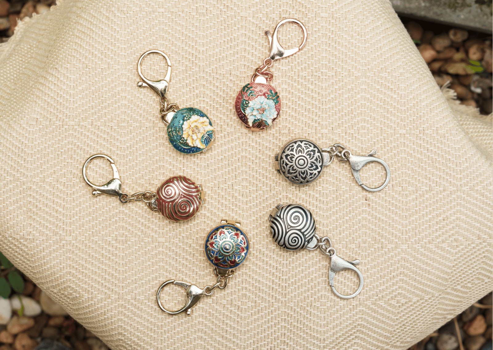 Balmy ยาดม สมุนไพรไทย งานคราฟต์ Thai craft souvenir